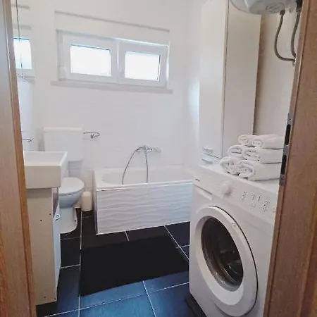 Apartman Dora פולה